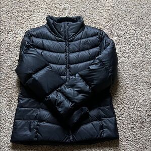 The North Face Women's Black Puffer Jacket 550